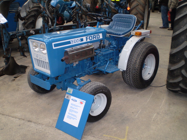 Ford Tractor 1200 IMGFord001 Vintage Horticultural and Garden