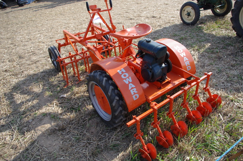 Howard Tractor Cultivator IMGHow102 Vintage Horticultural and